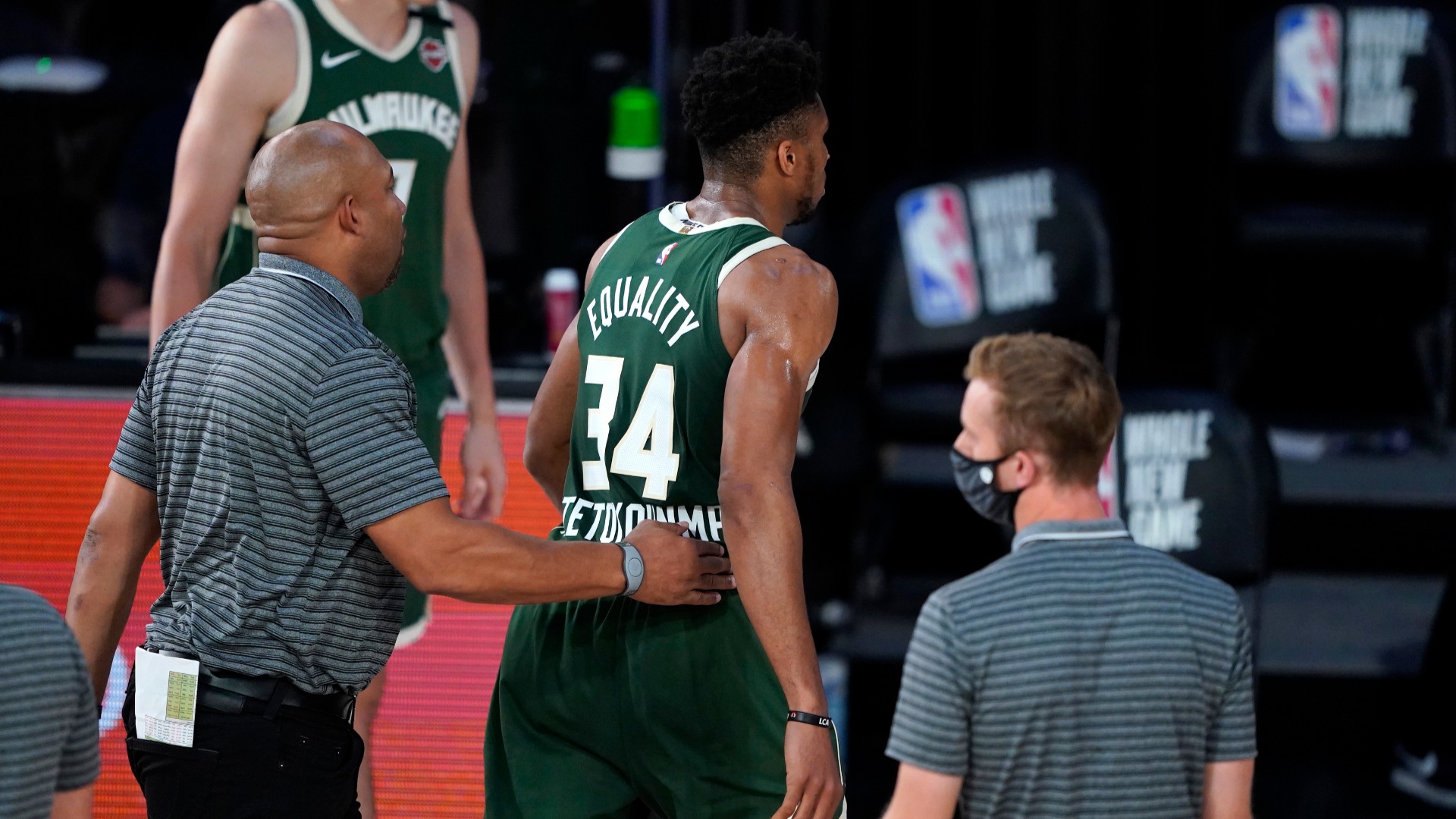 GiannisAntetokounmpo - cropped